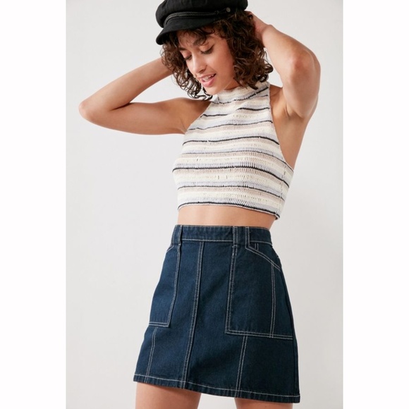 Urban Outfitters Denim Mini Skirt Darkwash Small - Picture 1 of 7